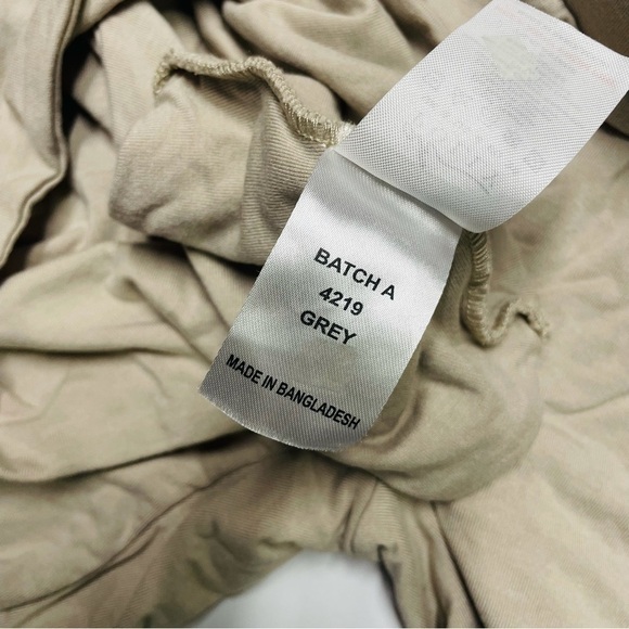 Oh Polly crop top and biker shorts set size small - Picture 3 of 3